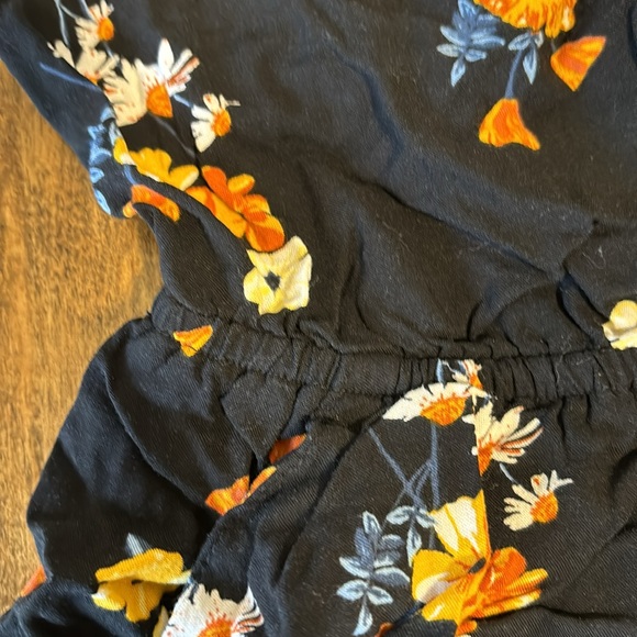 H&M romper. - Picture 5 of 7